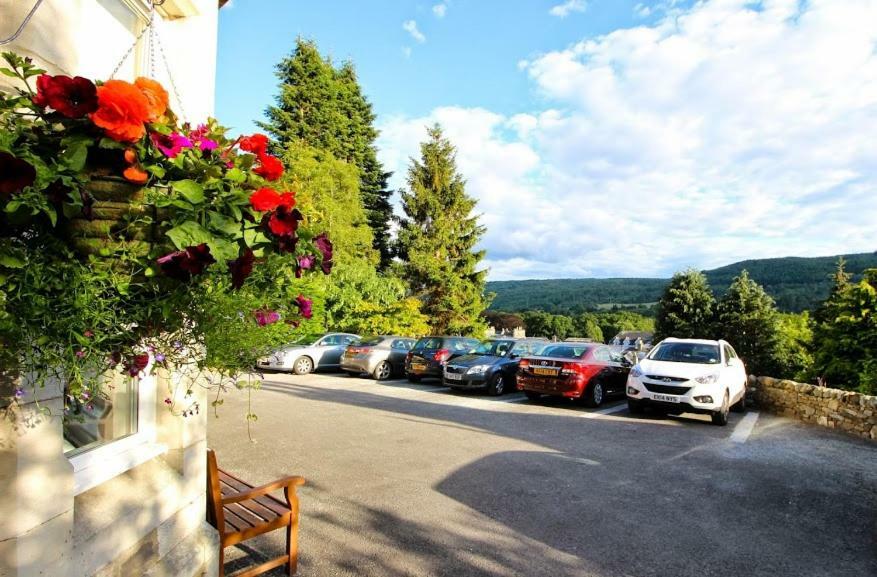 Tigh Na Cloich Hotel พิทลอครี ภายนอก รูปภาพ